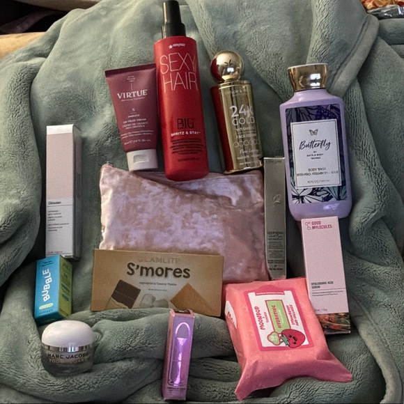 MYSTERY LUXURY MAKEUP AND SELF-CARE BAGS